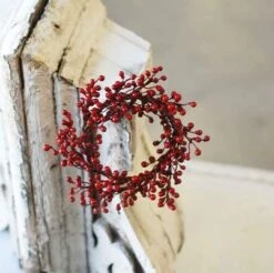 Berry Candle Ring - Red Berry - 4.5in