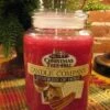 Christmas Tree Hill Candle - Memories Of Home - 26oz